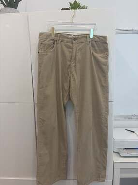 Levi's Signature Straight Fit Corduroy Pants 36x32